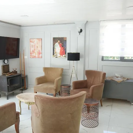 Nefis 酒店 厄吕代尼兹