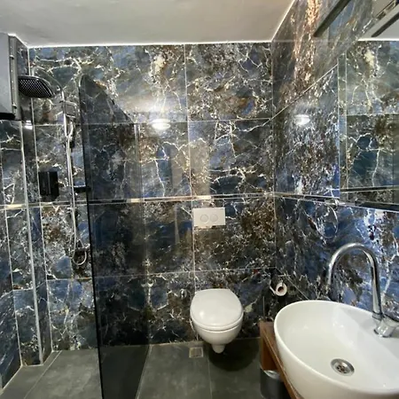 Nefis Hotell 3*