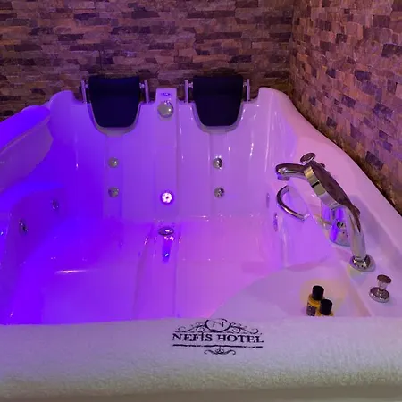 Nefis Hotel