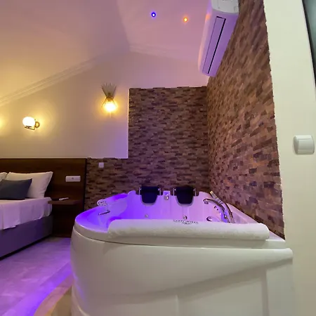 Nefis Hotel 3*