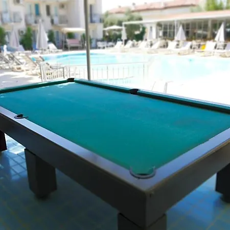Hotel Nefis 3*