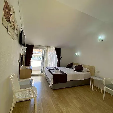 Nefis Hotel
