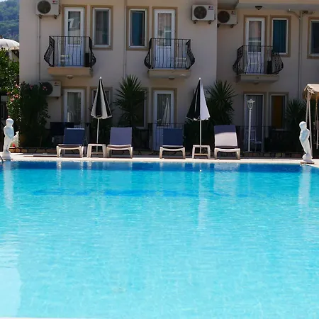 Nefis Hotel 3*