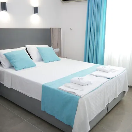 Hotel Nefis 3*