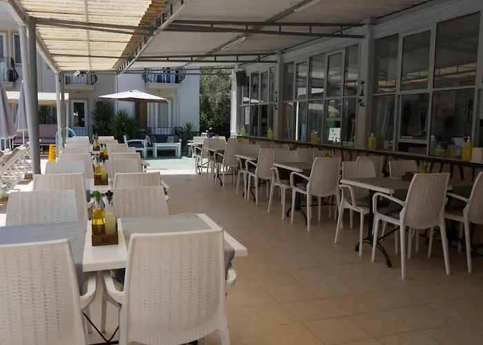 Hotel Nefis Oeluedeniz 3*